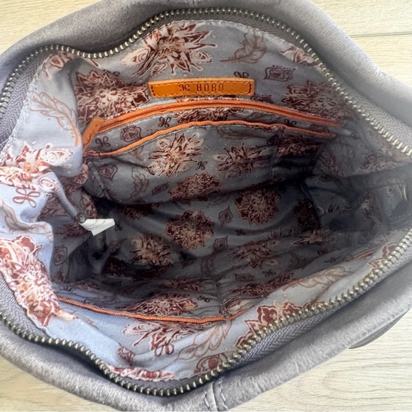 HOBO Reghan Crossbody Bag Leather Bucket Purse - Picture 3 of 7